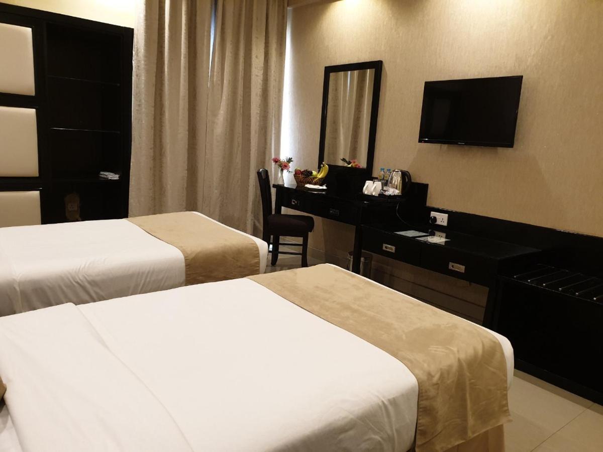 Palm Beach Hotel Dubai Luaran gambar